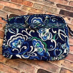 Vintage 2008 Vera Bradley Blue Mediterranean Laptop Sleeve